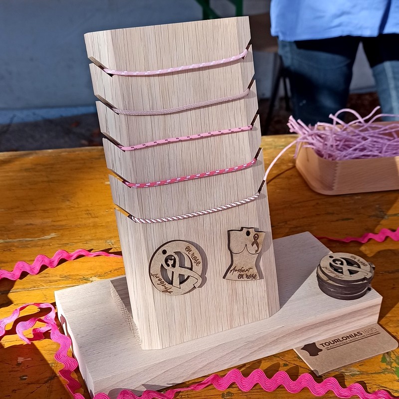 Médaillon en bois Ambert en Rose