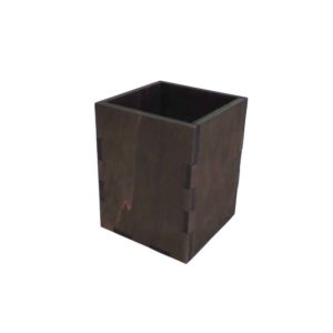 Pot à crayons en bois